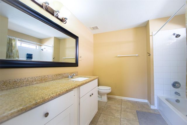 9611 Prairie Dog Run, Sugar Land, TX 77498