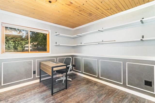 8345 Grace Ct., Victoria, MN 55386