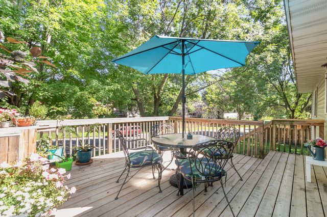 8345 Grace Ct., Victoria, MN 55386