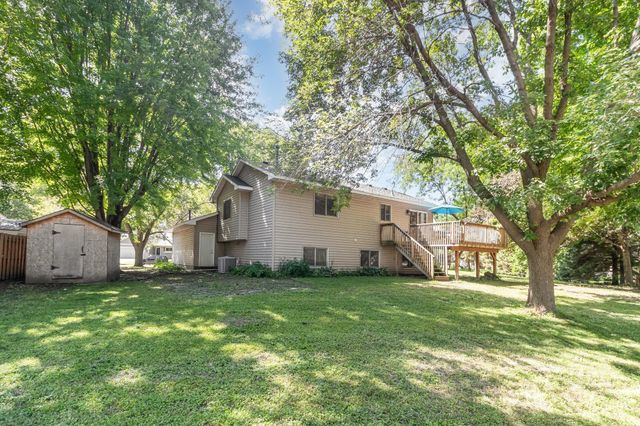 8345 Grace Ct., Victoria, MN 55386