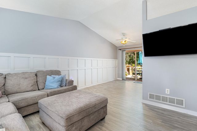 8345 Grace Ct., Victoria, MN 55386