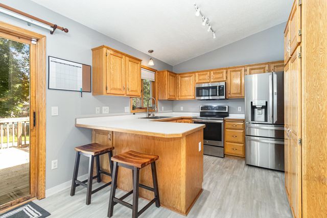 8345 Grace Ct., Victoria, MN 55386