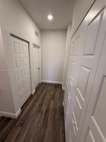 723 NE 193rd St, Miami, FL 33179