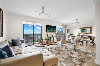 8390 SW 72nd Ave 905, Miami, FL 33143
