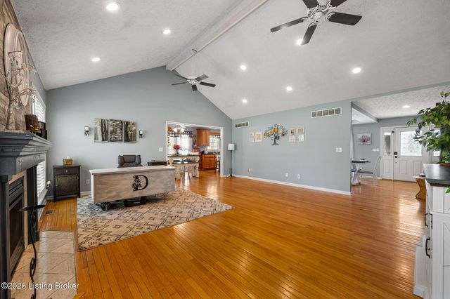442 Clarks Ln, Shepherdsville, KY 40165
