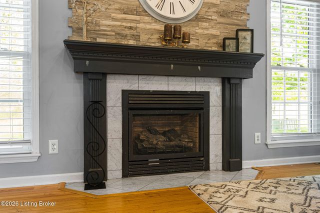 442 Clarks Ln, Shepherdsville, KY 40165