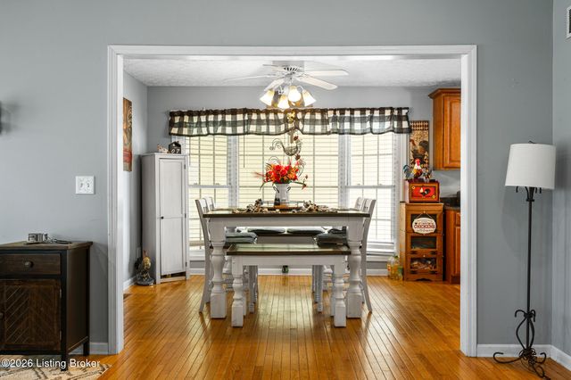 442 Clarks Ln, Shepherdsville, KY 40165