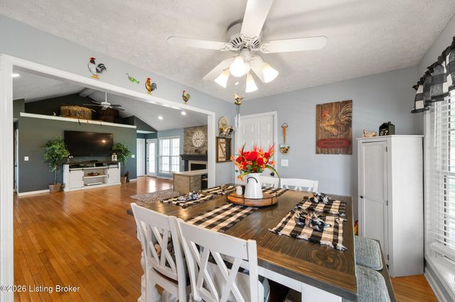 442 Clarks Ln, Shepherdsville, KY 40165