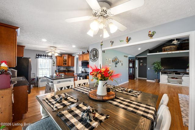 442 Clarks Ln, Shepherdsville, KY 40165