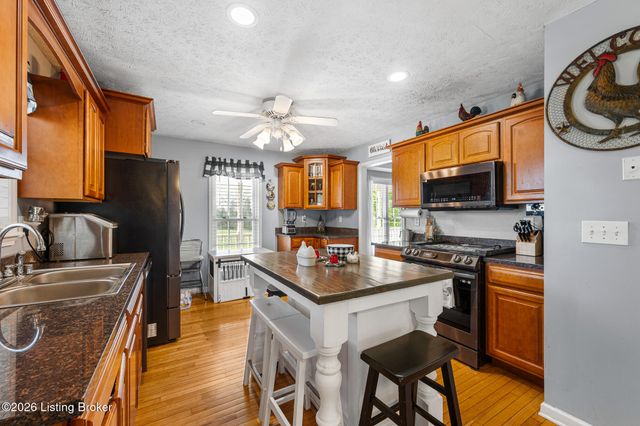 442 Clarks Ln, Shepherdsville, KY 40165