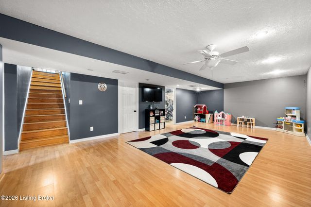 442 Clarks Ln, Shepherdsville, KY 40165