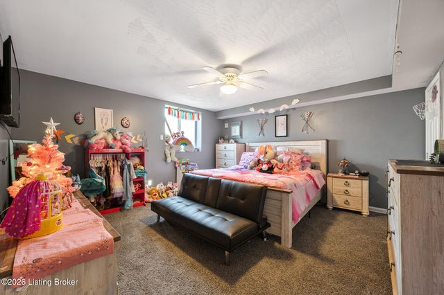 442 Clarks Ln, Shepherdsville, KY 40165