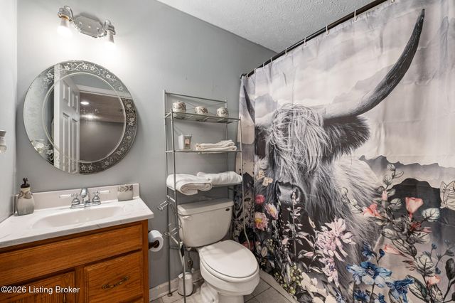 442 Clarks Ln, Shepherdsville, KY 40165