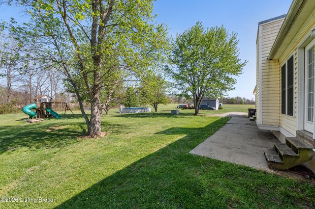 442 Clarks Ln, Shepherdsville, KY 40165