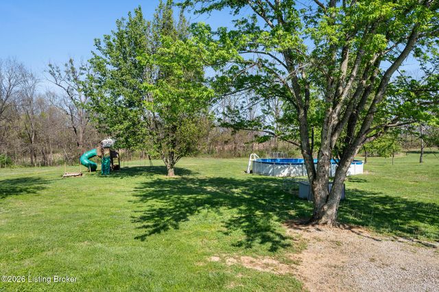 442 Clarks Ln, Shepherdsville, KY 40165