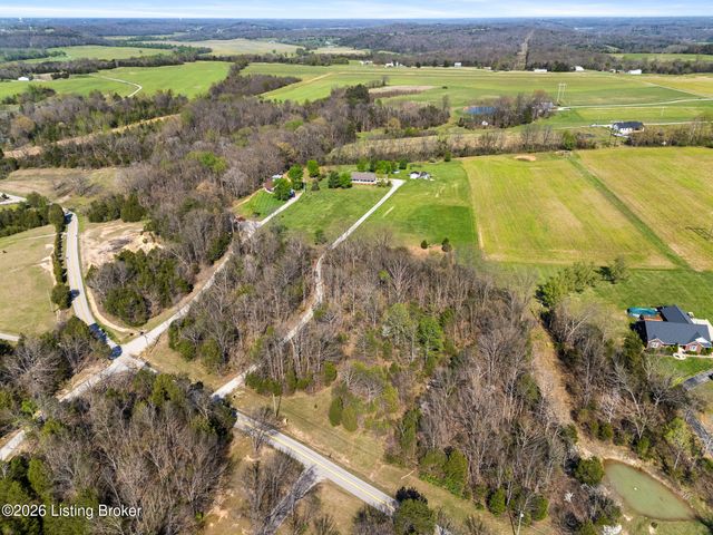 442 Clarks Ln, Shepherdsville, KY 40165