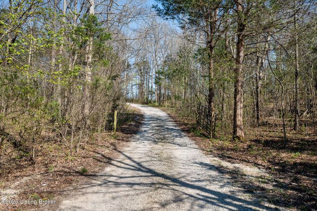 442 Clarks Ln, Shepherdsville, KY 40165