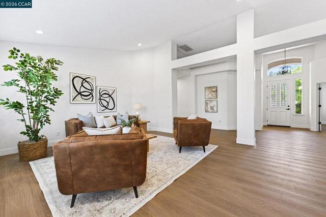 599 Timberleaf Ct., Walnut Creek, CA 94598