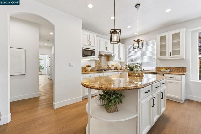 599 Timberleaf Ct., Walnut Creek, CA 94598