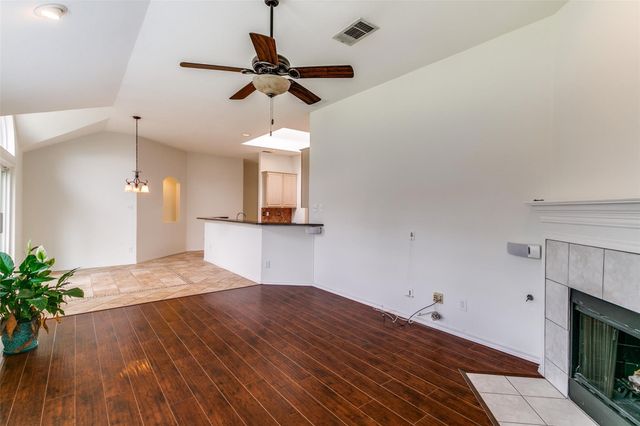 104 Dorsett Drive, Irving, TX 75063