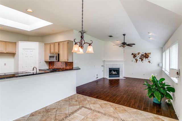 104 Dorsett Drive, Irving, TX 75063