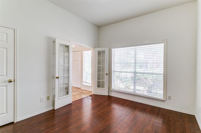 104 Dorsett Drive, Irving, TX 75063