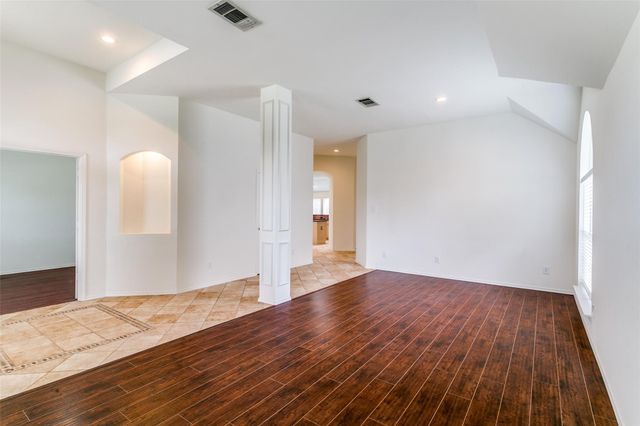 104 Dorsett Drive, Irving, TX 75063