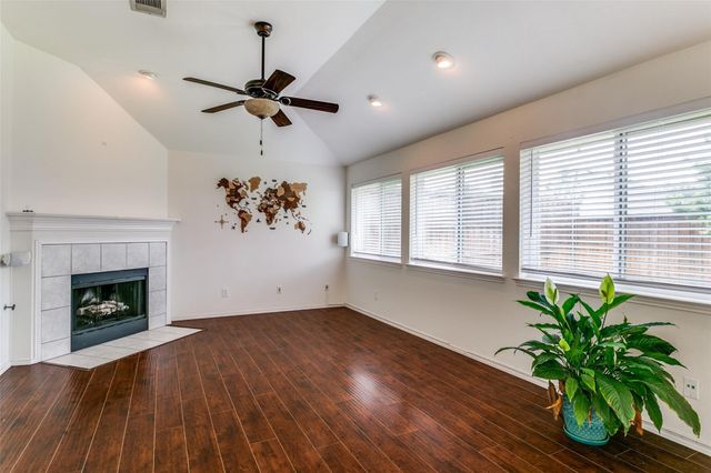 104 Dorsett Drive, Irving, TX 75063