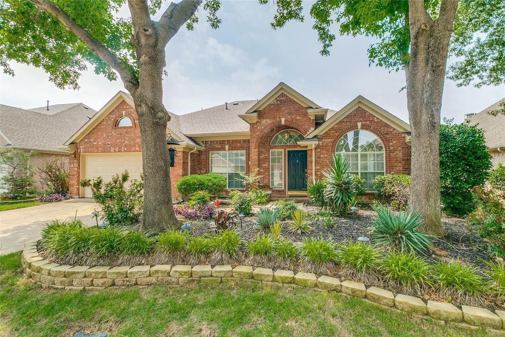 104 Dorsett Drive, Irving, TX 75063