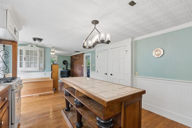 567 First Crown Point Road, Strafford, NH 03884