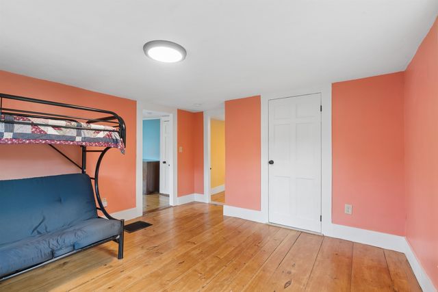 567 First Crown Point Road, Strafford, NH 03884
