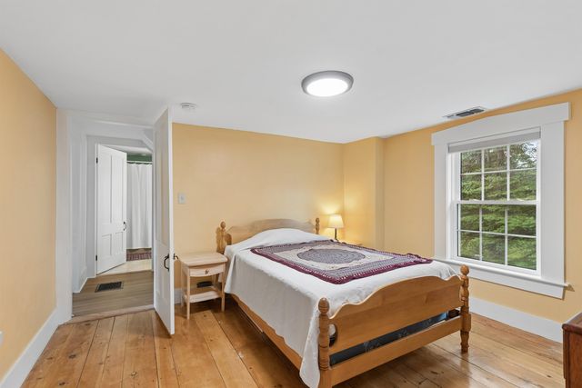 567 First Crown Point Road, Strafford, NH 03884