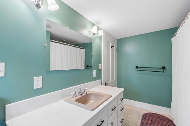 567 First Crown Point Road, Strafford, NH 03884
