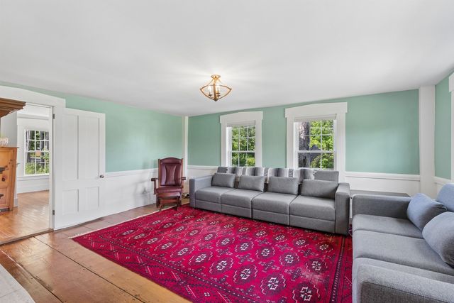 567 First Crown Point Road, Strafford, NH 03884