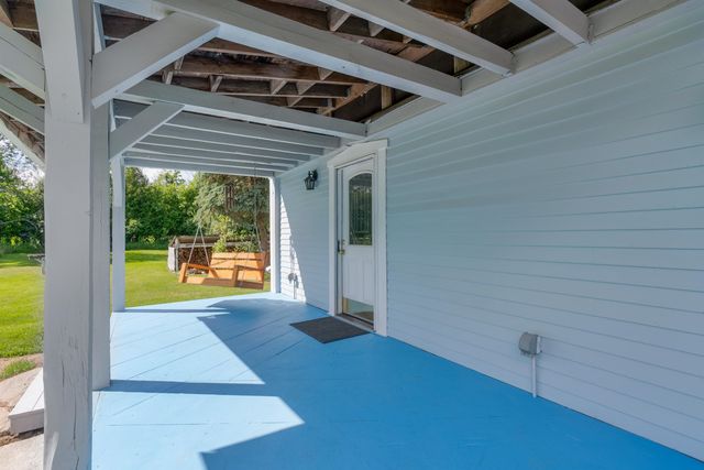 567 First Crown Point Road, Strafford, NH 03884