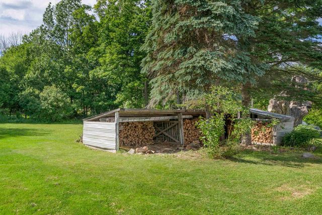567 First Crown Point Road, Strafford, NH 03884