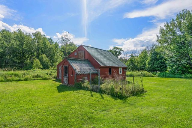 567 First Crown Point Road, Strafford, NH 03884