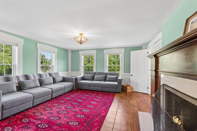 567 First Crown Point Road, Strafford, NH 03884
