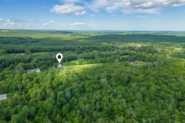 567 First Crown Point Road, Strafford, NH 03884
