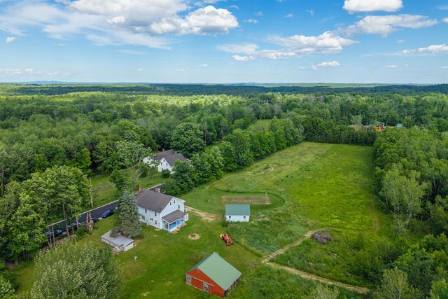 567 First Crown Point Road, Strafford, NH 03884