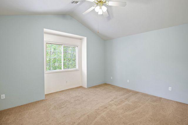 906 Mary Jane Avenue, Ashland, OR 97520
