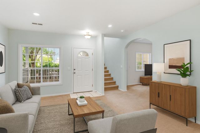 906 Mary Jane Avenue, Ashland, OR 97520