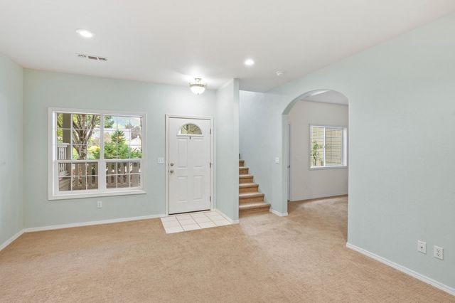 906 Mary Jane Avenue, Ashland, OR 97520