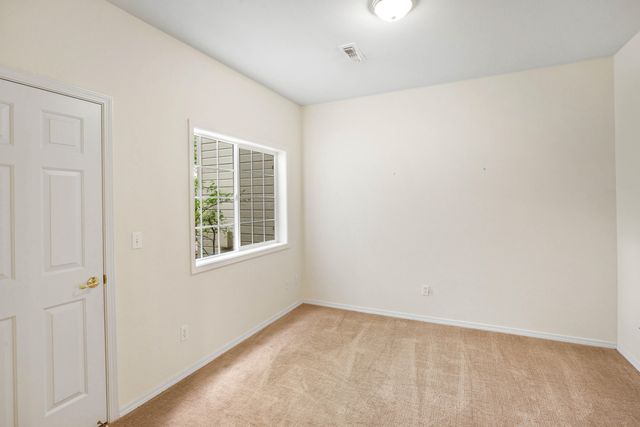 906 Mary Jane Avenue, Ashland, OR 97520