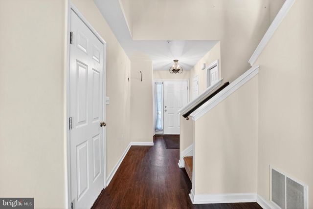 175 N OAKWOOD, Selinsgrove, PA 17870