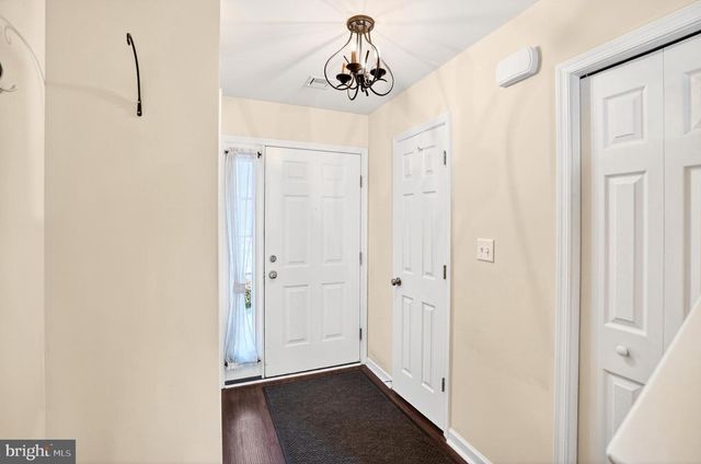 175 N OAKWOOD, Selinsgrove, PA 17870