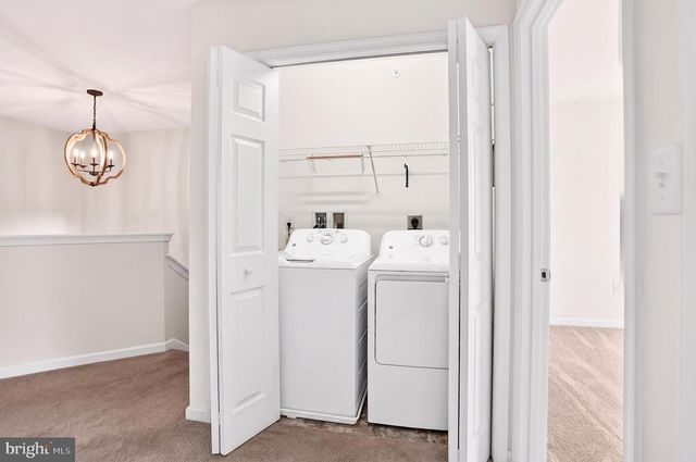 175 N OAKWOOD, Selinsgrove, PA 17870