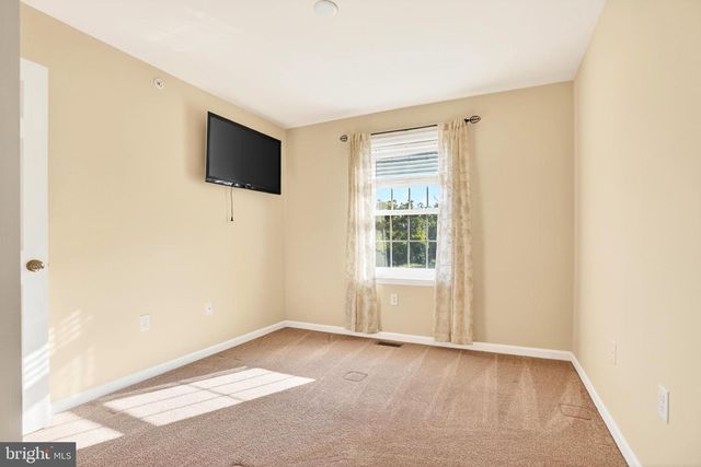 175 N OAKWOOD, Selinsgrove, PA 17870