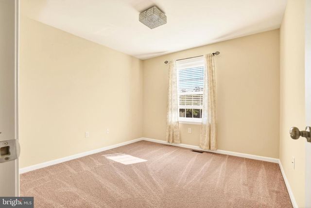 175 N OAKWOOD, Selinsgrove, PA 17870