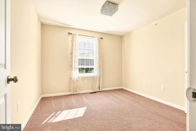 175 N OAKWOOD, Selinsgrove, PA 17870
